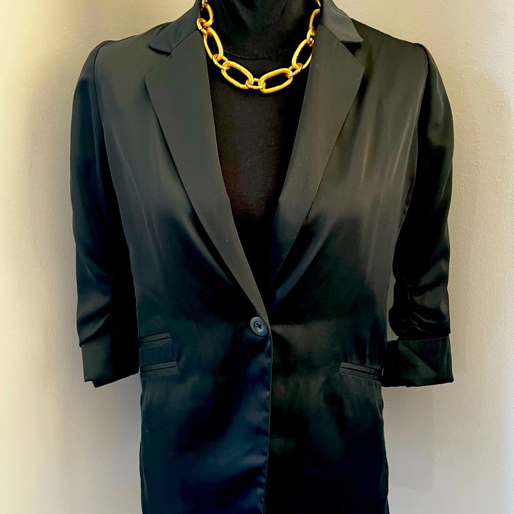 Lauren Conrad 3/4 sleeve boyfriend blazer